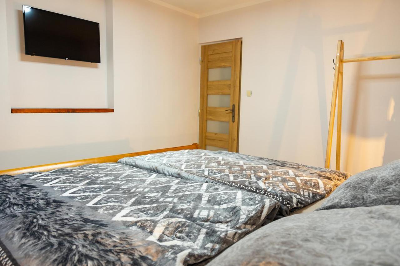 Prazdninovy Dum Valdik Villa Loket Bagian luar foto